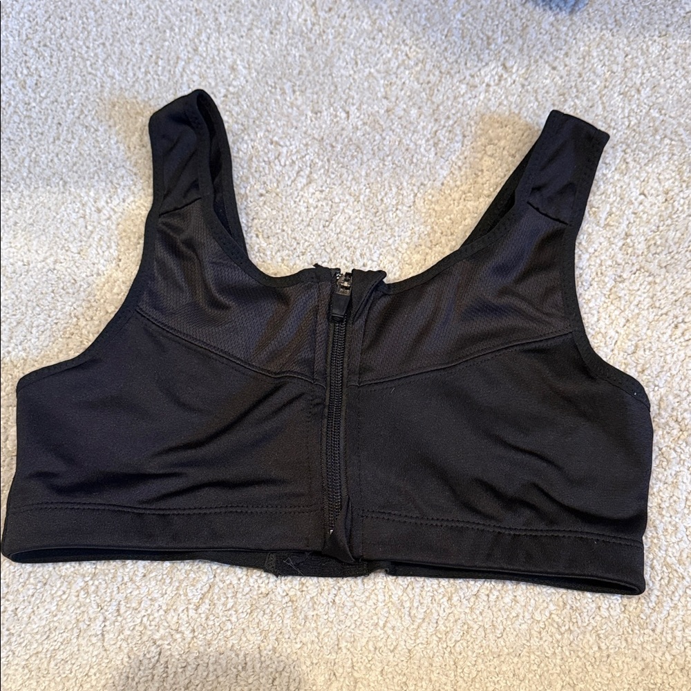 Women's Black Zip-Front Sports Bra(Ships from OR)